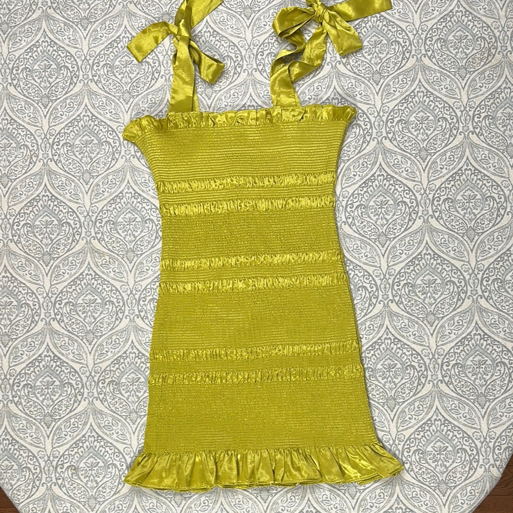 M Lime Green Fashion Nova Yellow Shirred Mini Dress with Bow Straps